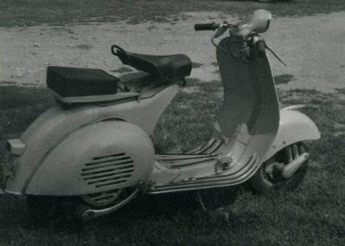 http://ongvove.files.wordpress.com/2010/07/vespascooter.jpg
VespaScooter